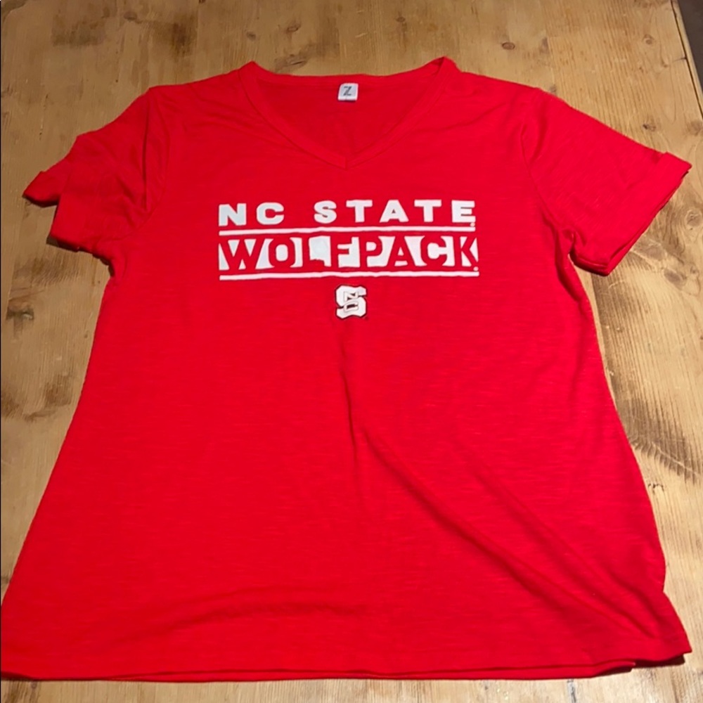 NC STATE WOLFPACK T-shirt Sz Small